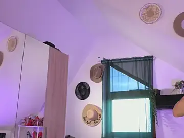 Stripchat Live Sex Cam of Amaliamour
