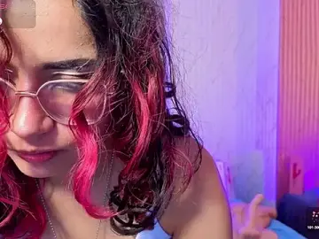 Stripchat Free Live Porn of kristen_tay