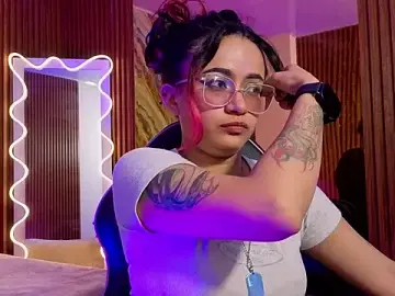 Stripchat Adult Webcam of kristen_tay