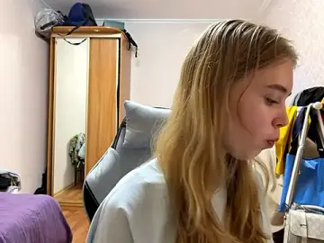 Stripchat Free Live Porn of HebrewRiding