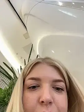 Stripchat Live Sex Cam of OdriOlsens