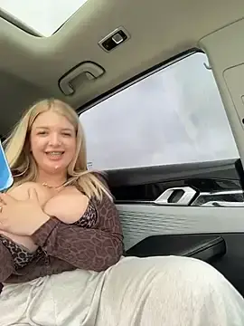 Stripchat Free Porn Cam of OdriOlsens