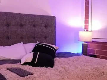 Stripchat Best live sex cam show of mandi4pole_