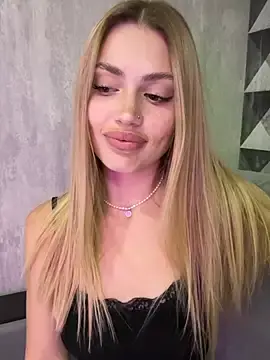Stripchat Nude Webcam of Elizabeth_Tay
