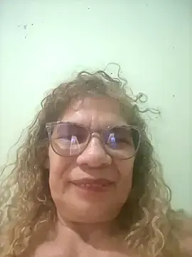 Stripchat Watch Live Sex Cams of indiraa-channell