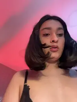 Stripchat Live Sex Cam of MiahWindsor