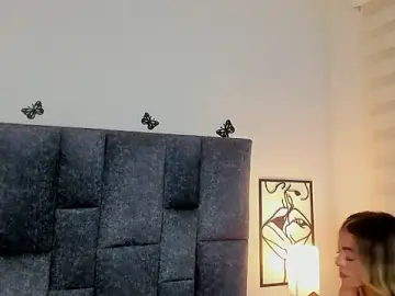 Stripchat Adult Webcams of Violetta_Ficher