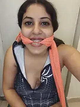 Stripchat Watch Live Sex Cams of SubmissiveKaur