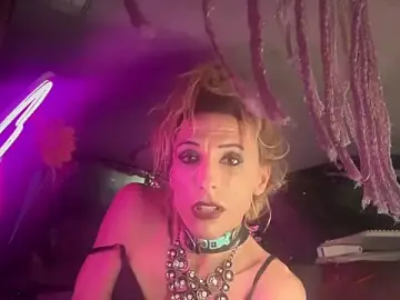 Stripchat Free Live Porn of TgirlBrat