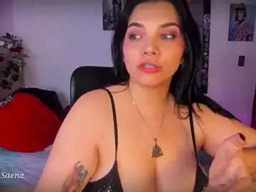 Stripchat Adult Webcams of victoriaasaenz_