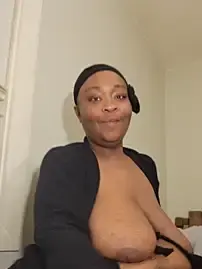 Stripchat Free Porn Cam of AllLeggs