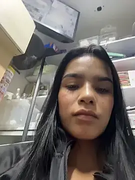 Stripchat Adult Webcam of Melissa_Rendon