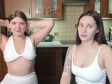 Stripchat Free Porn Cam of HotCaramellsTV