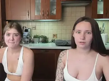 Stripchat Watch Live Sex Cams of HotCaramellsTV