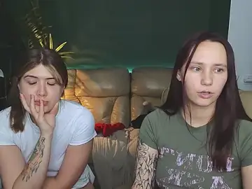 Stripchat Sex Chat of HotCaramellsTV