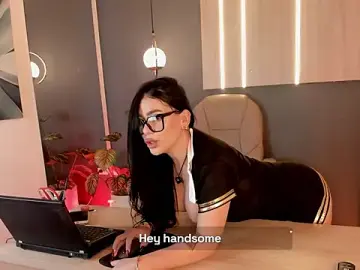 Stripchat Free Live Porn of Miah_gomez_