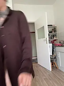 Stripchat Sex Cam of SkinnyLilly