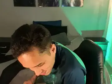 Stripchat Live Porn of Zack_isback