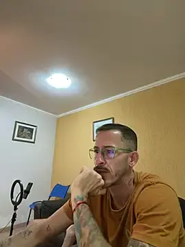 Stripchat Free Live Porn of MeladoDiMel