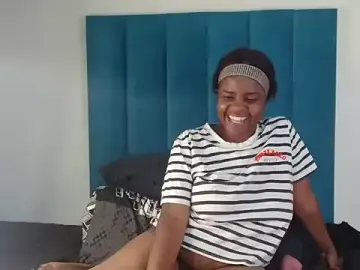 Stripchat Live Sex of MissCherry_110