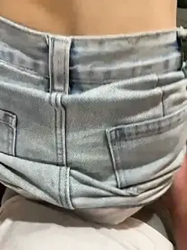 Stripchat Live Sex of MissY_8