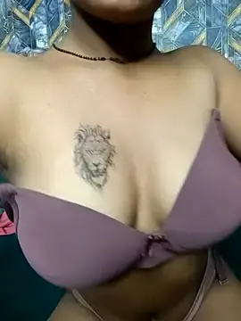 Stripchat Watch Live Sex Cams of SexyKavya_69