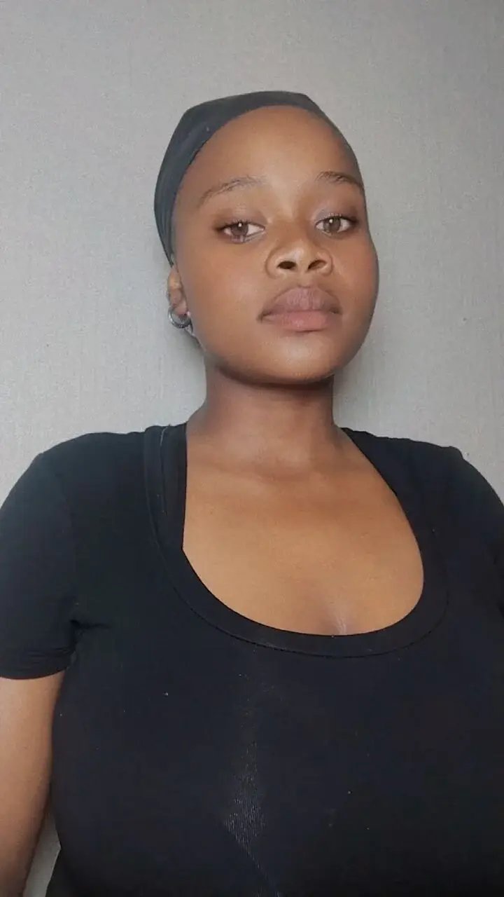 BusttyBoobs19