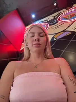 Stripchat Sex Cam of NewLale