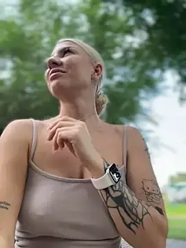 Stripchat Watch Live Sex Cams of NewLale
