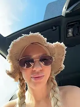 Stripchat Free Porn Cam of NewLale