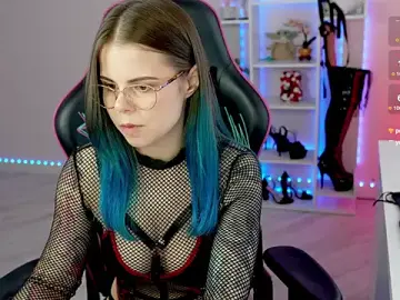 Stripchat Adult Webcams of QueenAliceX