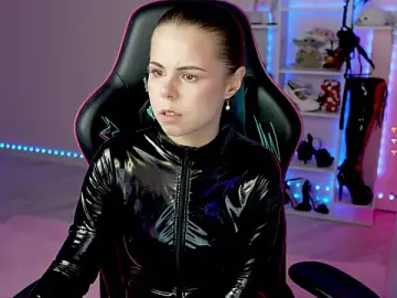 Stripchat Adult Webcams of QueenAliceX