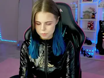 Stripchat Sex Cam of QueenAliceX
