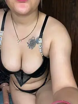 Stripchat Live Sex Cam of Rosy_BabyDoll