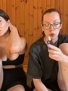 Stripchat Live Sex Cam of RussianGirls_