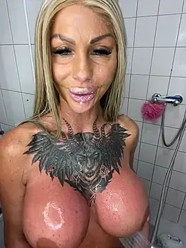 Stripchat Free Live Porn of BARBIE_OHOH_CHERSO
