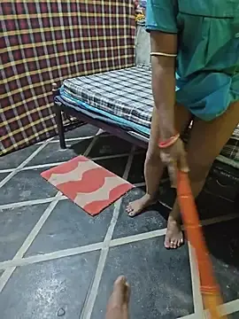 Stripchat Adult Webcam of Priyasexcpl