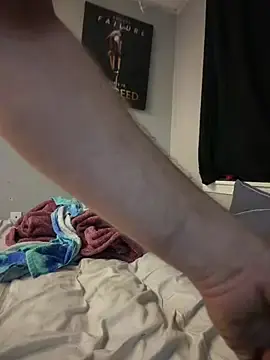 Stripchat Free Porn Cam of THE-CHAMPLOVENIPPLES73
