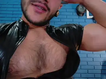 Stripchat Best live sex cam show of TheIan26