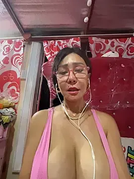 Stripchat Nude Webcam of sweetieme