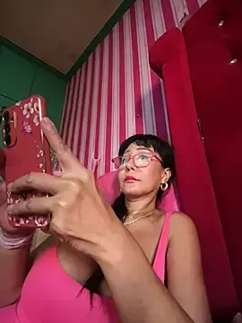 Stripchat Adult Webcam of sweetieme