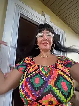 Stripchat Sex Cam of sweetieme