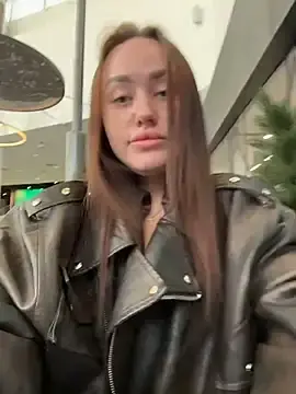 Stripchat Live Sex of KiraSunshine