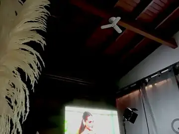 Stripchat Free Porn Cam of MarcellaGriffin