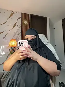 Stripchat Live Sex Cam of sweetmuslim01