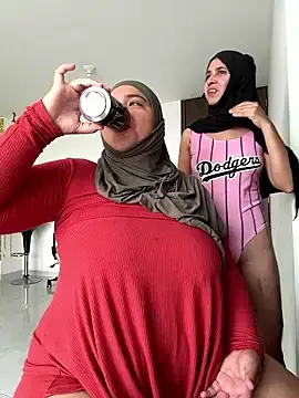 Stripchat Sex Cam of sweetmuslim01