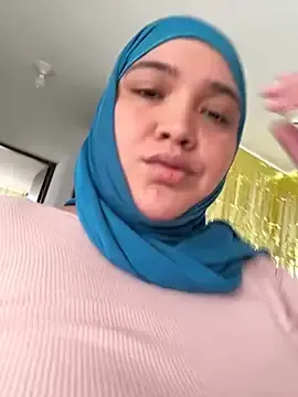 Stripchat Nude Webcam of sweetmuslim01