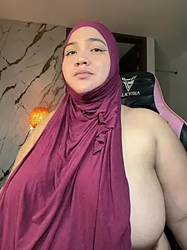 Stripchat Free Porn Cam of sweetmuslim01