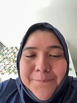 Stripchat Free Live Porn of sweetmuslim01