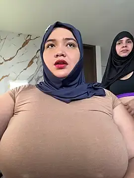 Stripchat Sex Cam of sweetmuslim01